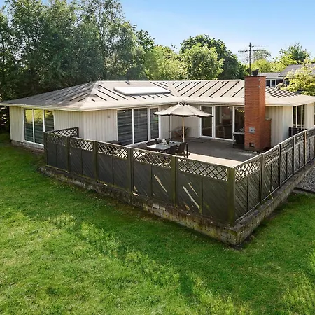 3 Bedroom Amazing In Farso Semesterbostad