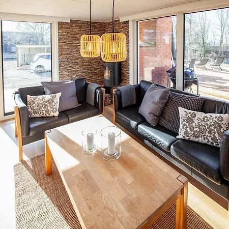 3 Bedroom Amazing In Farsø